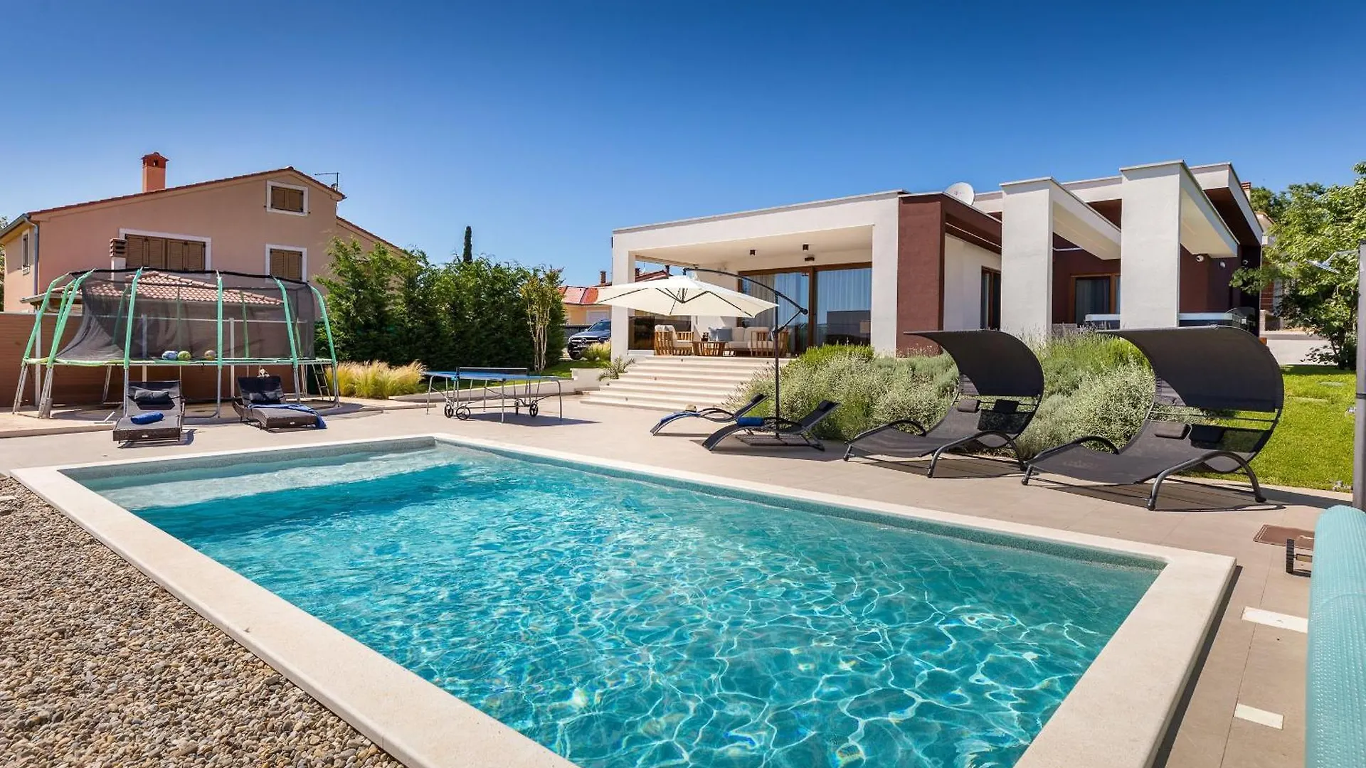 Strandnahe Villa Grofica Mit Whirlpool Und Grill Pula